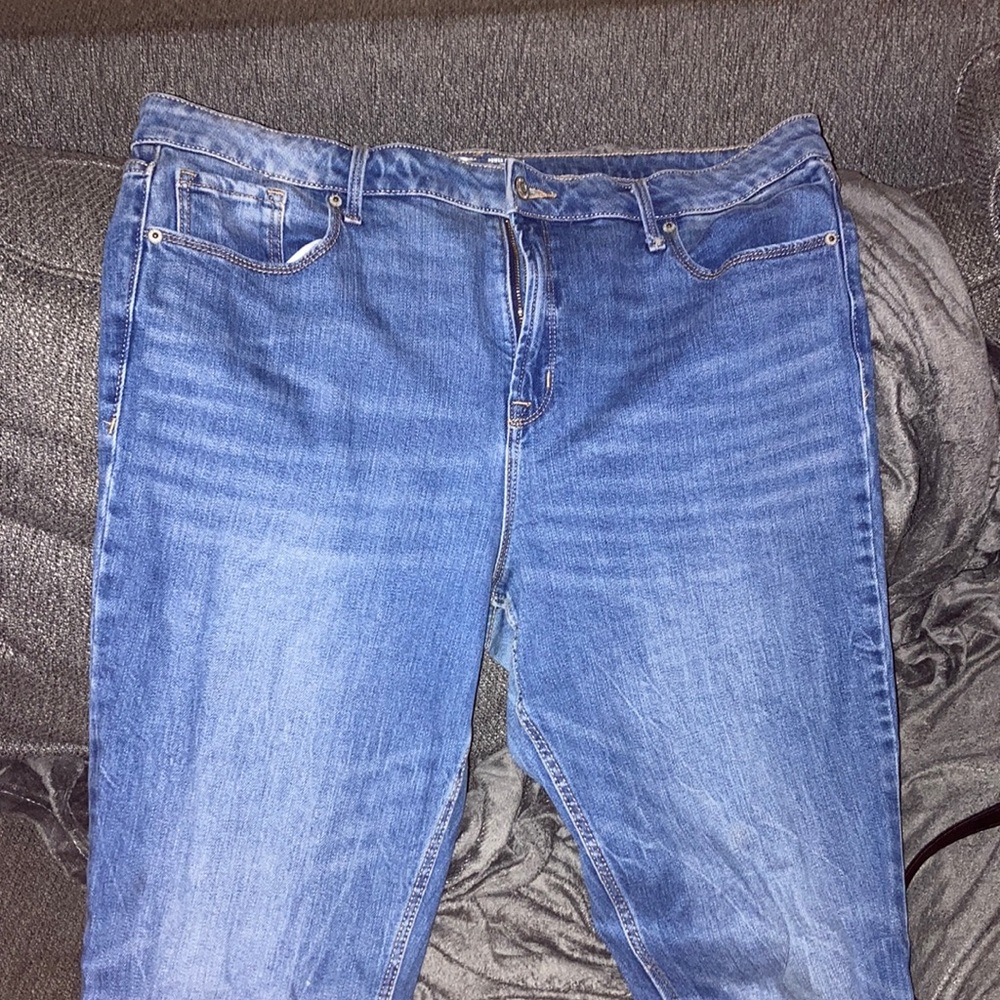 Old navy power straight jeans with frayed bottom